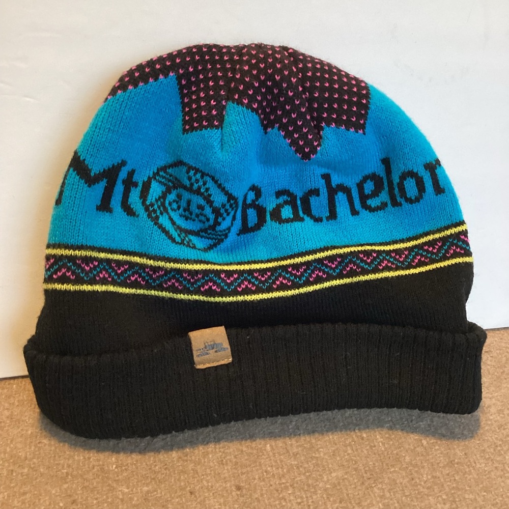 Space craft x Mt. Bachelor Oregon Beanie Hat Made from the cold weather - Picture 4 of 9